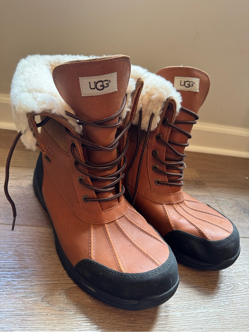 UGG Butte Men’s Waterproof Snow Boots